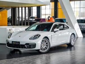 porsche panamera 2023 Petrol