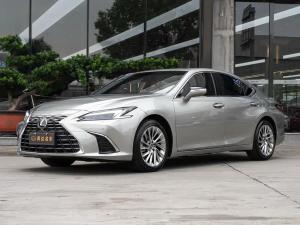lexus es 2025 Hybrid