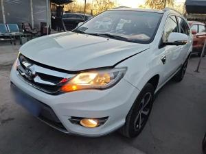 BYD S7 2015 Petrol
