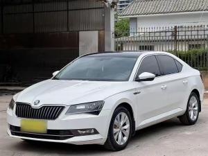 Skoda Superb 2017 Petrol