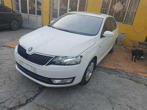 Skoda Rapid 2015 Petrol