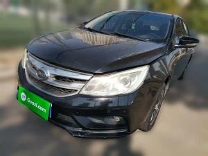 byd surui 2018 Petrol