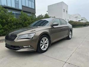 Skoda Superb 2018 Petrol
