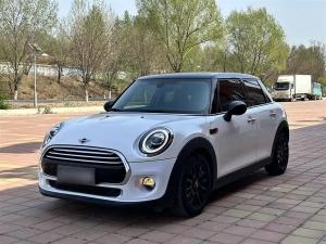 MINI 2018 Petrol