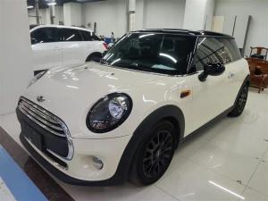 MINI 2018 Petrol