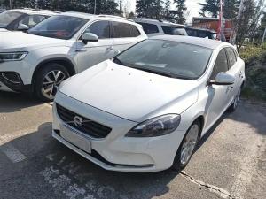 Volvo V40 2015 Petrol