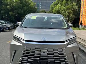 Lexus LM 2025 Hybrid