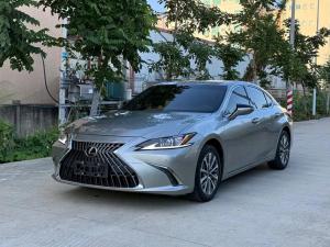 lexus es 2023 Petrol