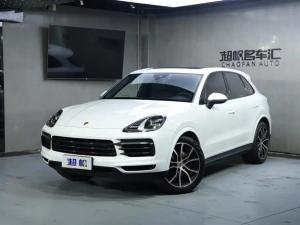 porsche cayenne 2021 Petrol