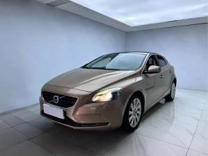 Volvo V40 2014 Petrol