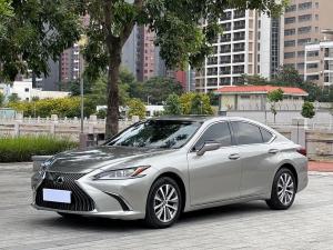 lexus es 2021 Petrol