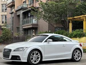 audi tts 2010 Petrol