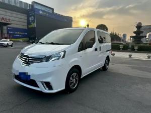 nissan nv200 2017 Petrol