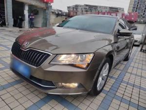 Skoda Superb 2018 Petrol