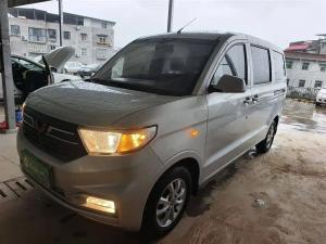 wuling hongguang v 2024 Petrol