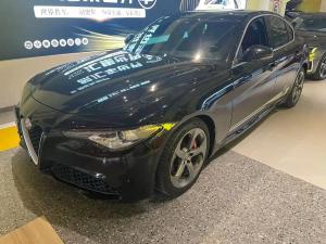 alfa romeo giulia 2020 Petrol