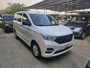 wuling hongguang 2020 Petrol