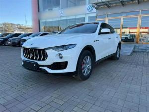 maserati levante 2018 Petrol