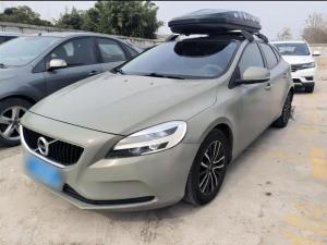 volvo v40 2018 Petrol