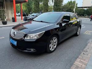 buick lacrosse 2011 Petrol