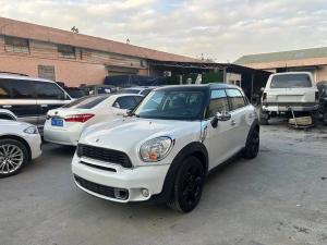 MINI COUNTRYMAN 2013 Petrol