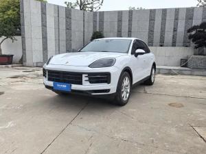 porsche cayenne 2023 Petrol
