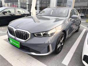 bmw i5 2025 Electric