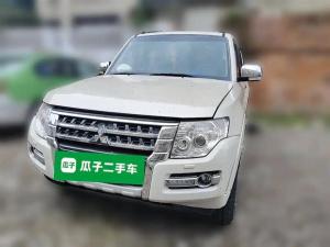 mitsubishi pajero 2020 Petrol