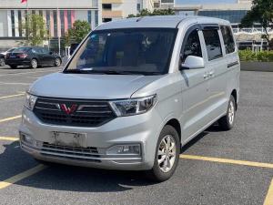 wuling hongguang v 2022 Petrol