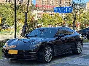 porsche panamera 2023 Petrol