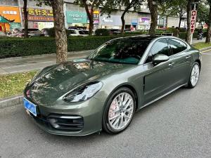 Porsche Panamera 2022 Petrol