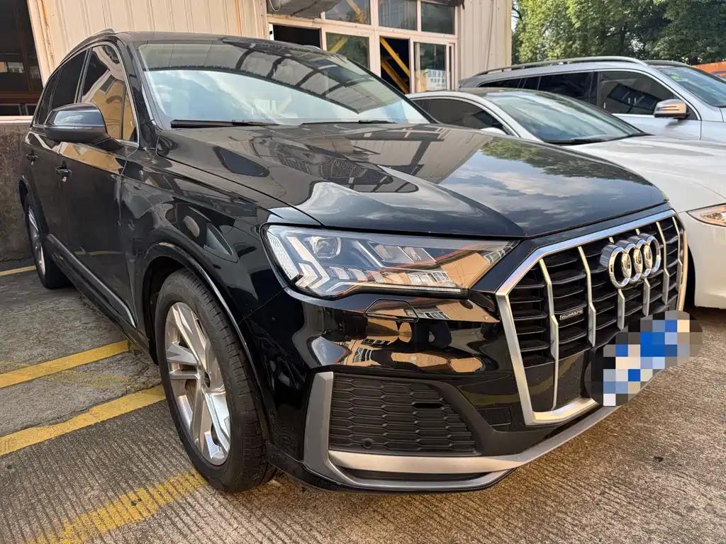 Audi Q7 image 4