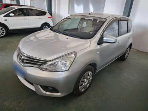 nissan livina 2013 Petrol