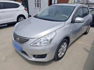nissan  tiida 2015 Petrol