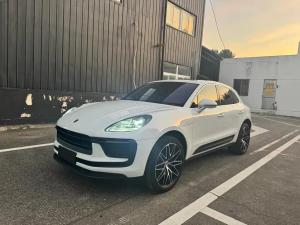 Porsche Macan 2022 Petrol