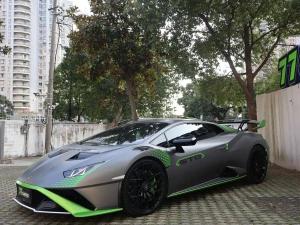 lamborghini huracán 2022 Petrol