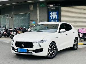 maserati levante 2017 Petrol